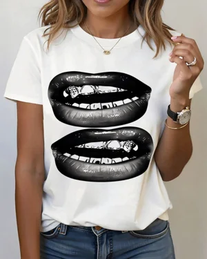 Black Glossy Lips Summer...
